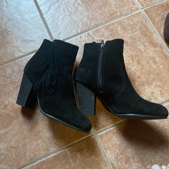 Black suede fringe detail ankle boot - Picture 2 of 4